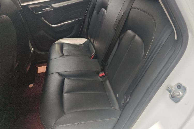 Used Roewe i6 New Energy 2017 45T Hybrid Connect & Smart Enjoyment Edition Left Rear Seat