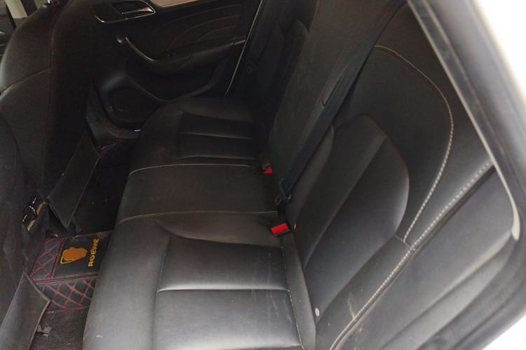 Used Roewe i6 New Energy 2017 45T Hybrid Connect & Smart Enjoyment Edition Left Rear Seat