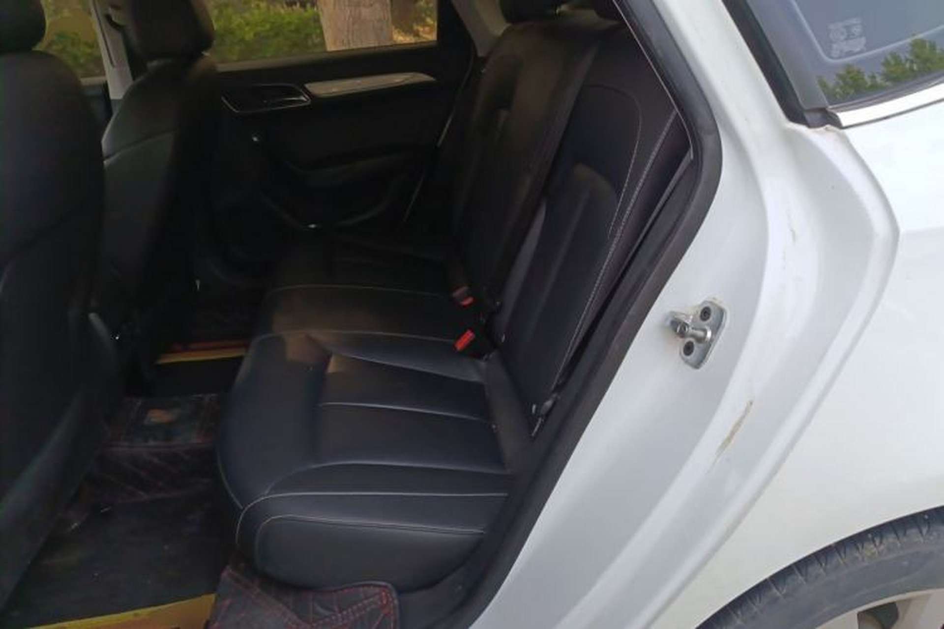 Used Roewe i6 New Energy 2017 45T Hybrid Connect & Smart Enjoyment Edition Left Rear Seat