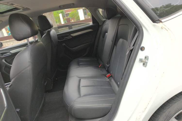 Used Roewe i6 New Energy 2017 45T Hybrid Connect & Smart Enjoyment Edition Left Rear Seat