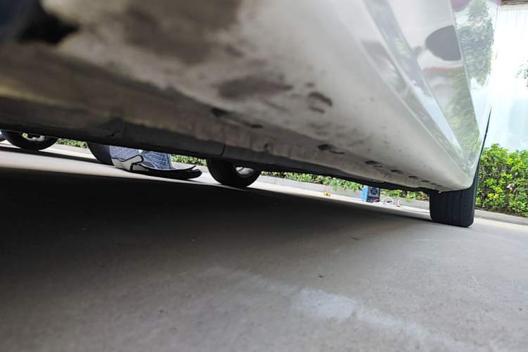 Used Roewe i6 New Energy 2017 45T Hybrid Connect & Smart Enjoyment Edition Left Side Sill