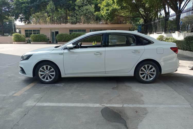 Used Roewe i6 New Energy 2017 45T Hybrid Connect & Smart Enjoyment Edition Left Side