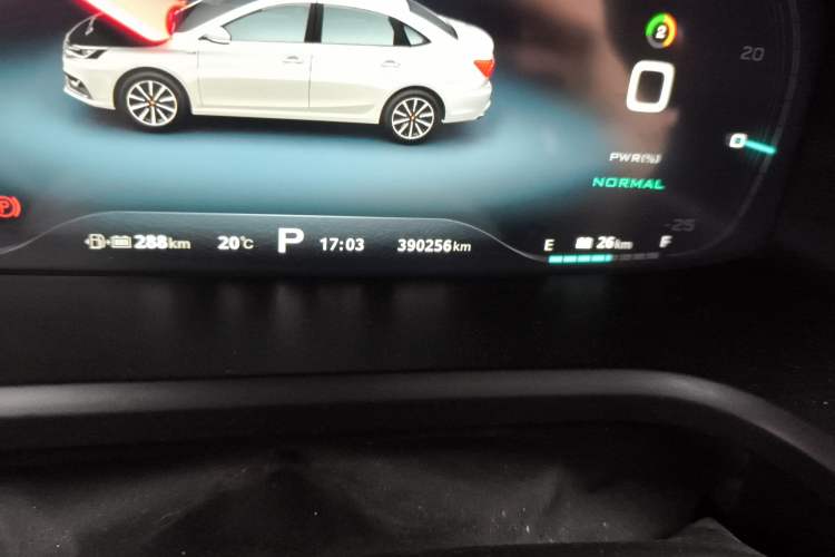 Used Roewe i6 New Energy 2017 45T Hybrid Connect & Smart Enjoyment Edition Odometer Close Up
