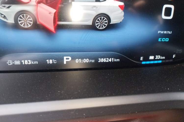Used Roewe i6 New Energy 2017 45T Hybrid Connect & Smart Enjoyment Edition Odometer Close Up