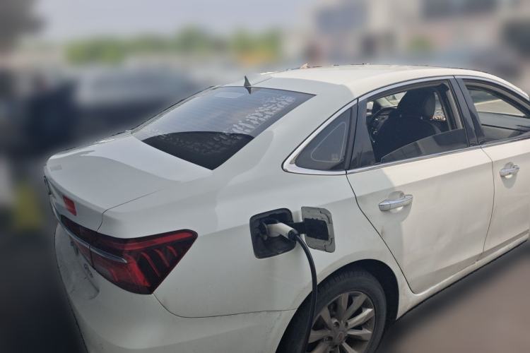 Used Roewe i6 New Energy 2017 45T Hybrid Connect & Smart Enjoyment Edition Rear Right 45 Deg