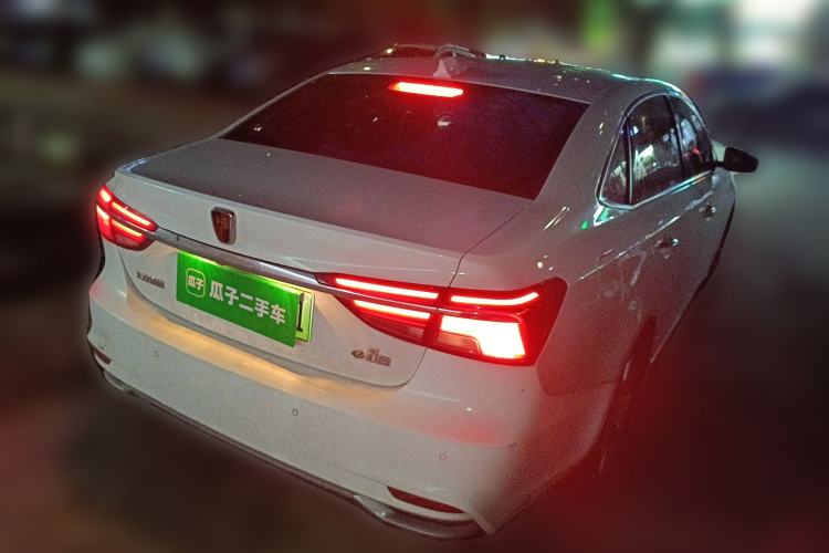 Used Roewe i6 New Energy 2017 45T Hybrid Connect & Smart Enjoyment Edition Rear Right 45 Deg