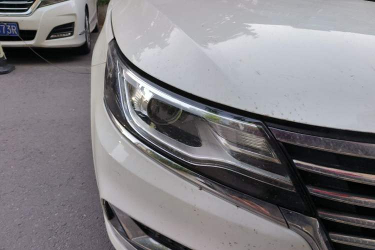 Used Roewe i6 New Energy 2017 45T Hybrid Connect & Smart Enjoyment Edition Right Front Headlight