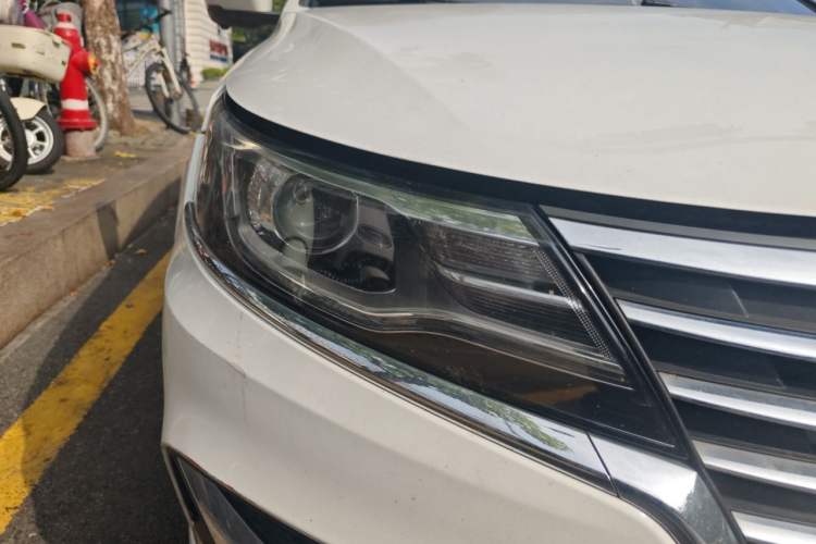 Used Roewe i6 New Energy 2017 45T Hybrid Connect & Smart Enjoyment Edition Right Front Headlight
