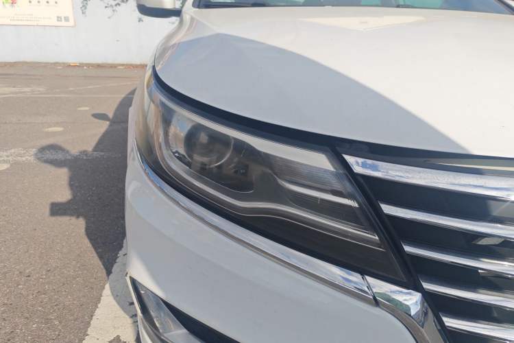 Used Roewe i6 New Energy 2017 45T Hybrid Connect & Smart Enjoyment Edition Right Front Headlight