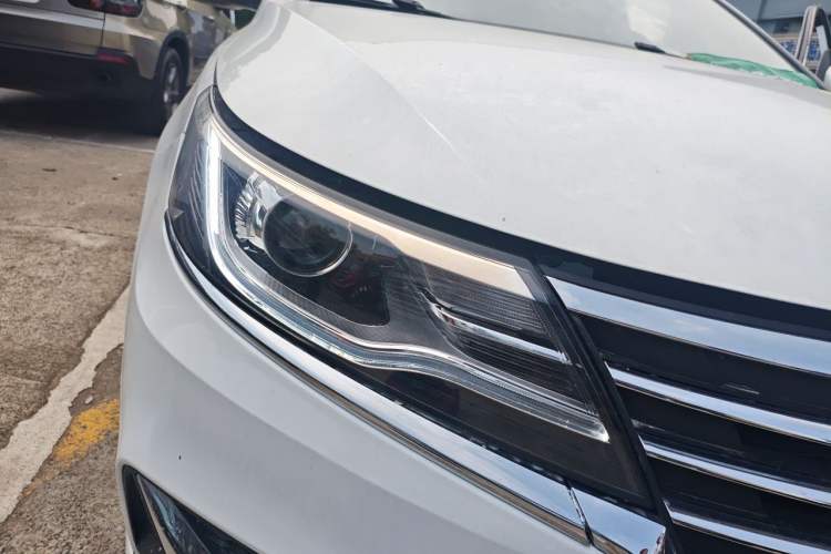 Used Roewe i6 New Energy 2017 45T Hybrid Connect & Smart Enjoyment Edition Right Front Headlight