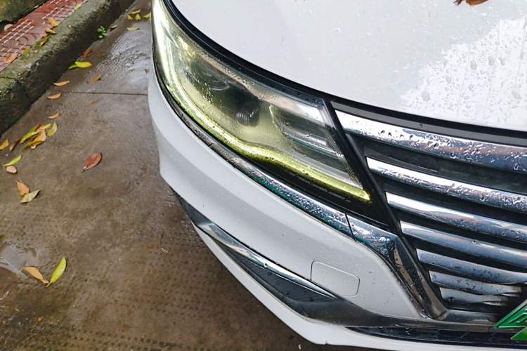 Used Roewe i6 New Energy 2017 45T Hybrid Connect & Smart Enjoyment Edition Right Front Headlight