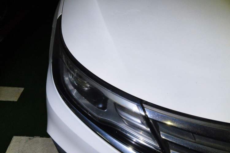 Used Roewe i6 New Energy 2017 45T Hybrid Connect & Smart Enjoyment Edition Right Front Headlight