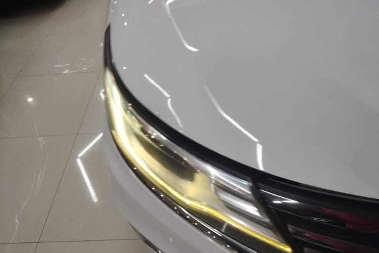 Used Roewe i6 New Energy 2017 45T Hybrid Connect & Smart Enjoyment Edition Right Front Headlight