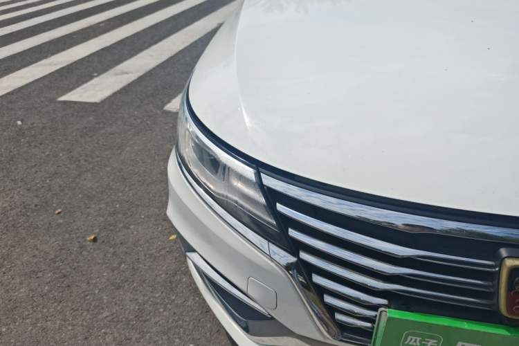 Used Roewe i6 New Energy 2017 45T Hybrid Connect & Smart Enjoyment Edition Right Front Headlight