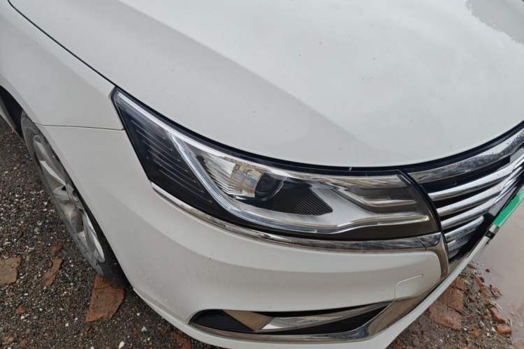 Used Roewe i6 New Energy 2017 45T Hybrid Connect & Smart Enjoyment Edition Right Front Headlight