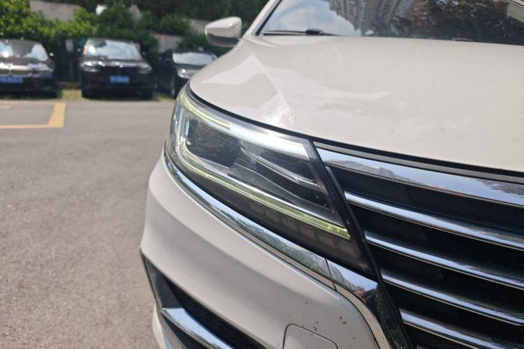 Used Roewe i6 New Energy 2017 45T Hybrid Connective Smart Luxury Edition Right Front Headlight