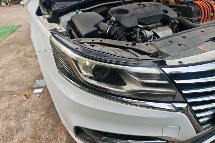 Used Roewe i6 New Energy 2017 45T Hybrid Connect & Smart Enjoyment Edition Right Front Headlight