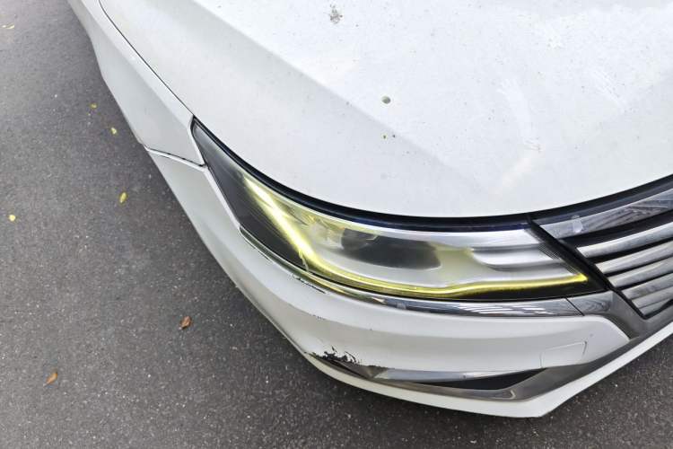 Used Roewe i6 New Energy 2017 45T Hybrid Connect & Smart Enjoyment Edition Right Front Headlight