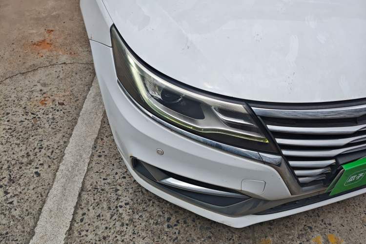 Used Roewe i6 New Energy 2017 45T Hybrid Connect & Smart Enjoyment Edition Right Front Headlight