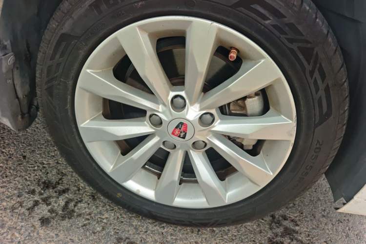 Used Roewe i6 New Energy 2017 45T Hybrid Connect & Smart Enjoyment Edition Right Front Wheel Hub