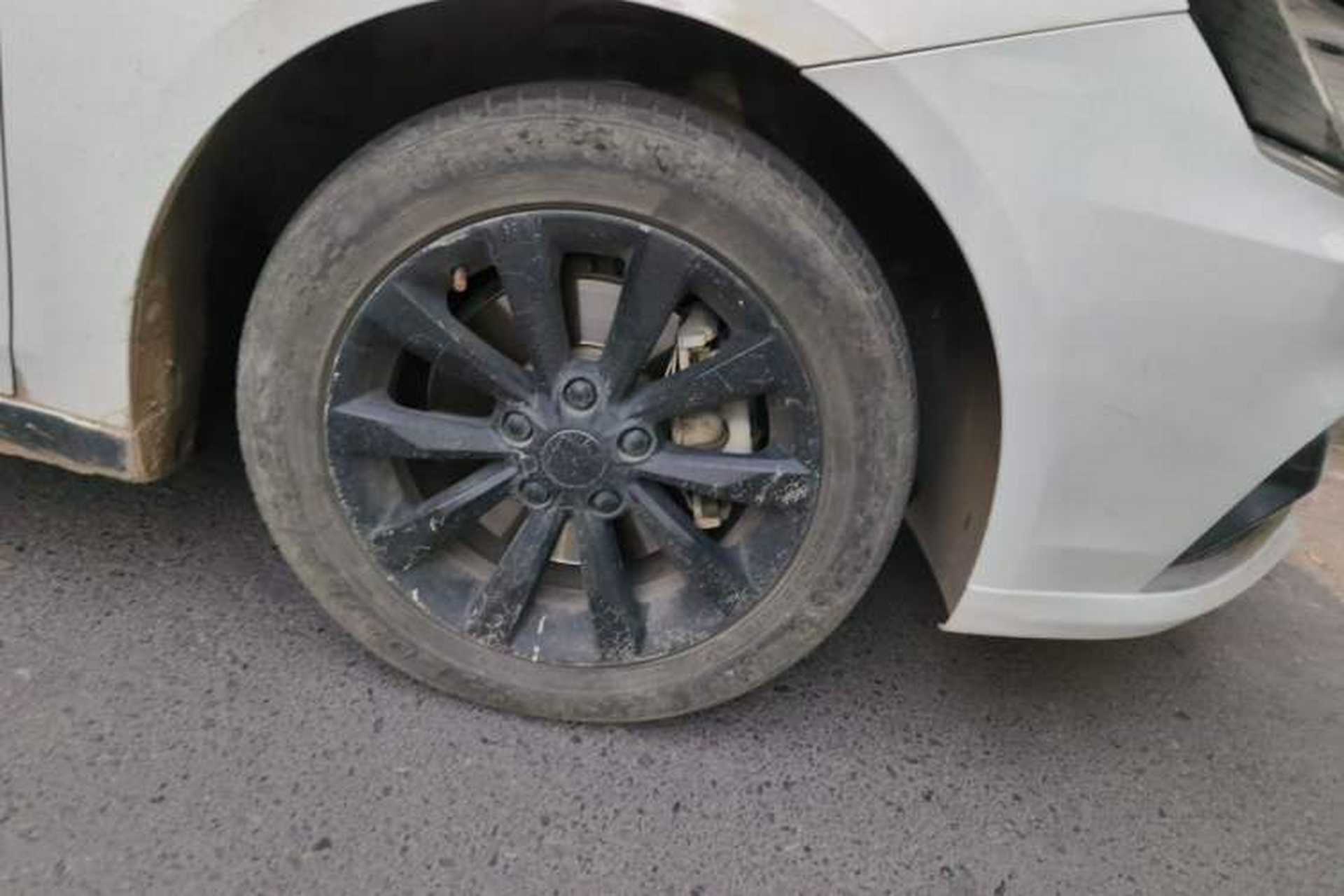 Used Roewe i6 New Energy 2017 45T Hybrid Connect & Smart Enjoyment Edition Right Front Wheel Hub