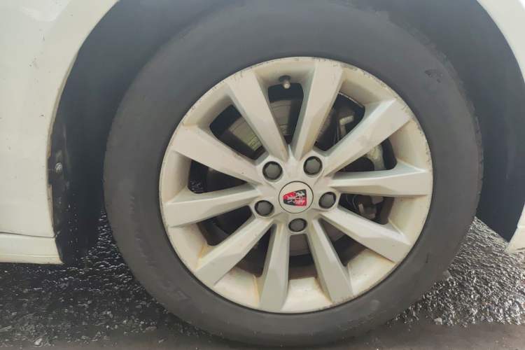 Used Roewe i6 New Energy 2017 45T Hybrid Connect & Smart Enjoyment Edition Right Front Wheel Hub