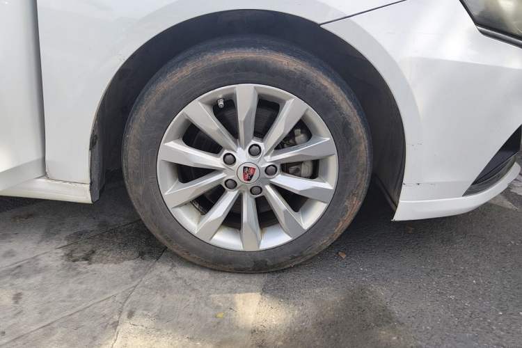 Used Roewe i6 New Energy 2017 45T Hybrid Connect & Smart Enjoyment Edition Right Front Wheel Hub