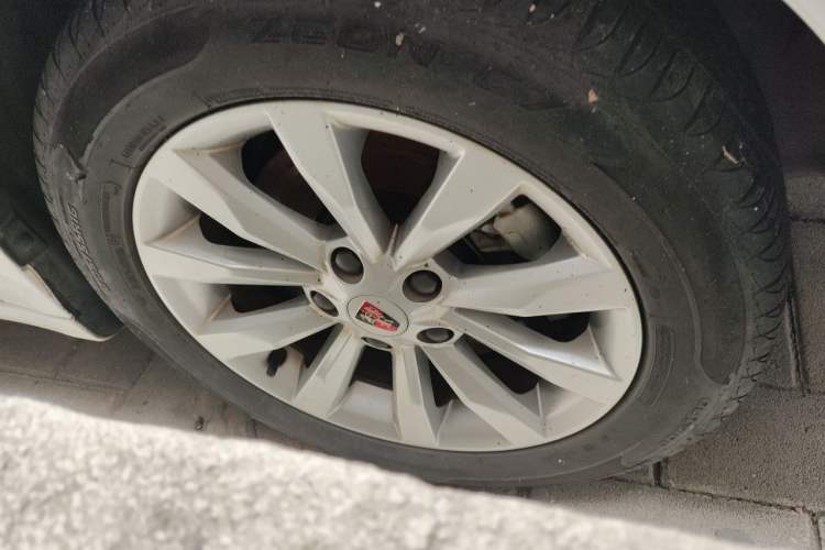 Used Roewe i6 New Energy 2017 45T Hybrid Connect & Smart Enjoyment Edition Right Front Wheel Hub