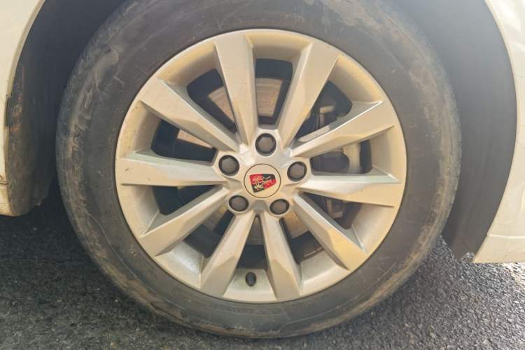 Used Roewe i6 New Energy 2017 45T Hybrid Connect & Smart Enjoyment Edition Right Front Wheel Hub