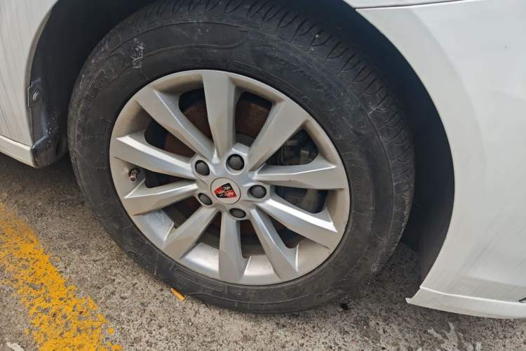 Used Roewe i6 New Energy 2017 45T Hybrid Connect & Smart Enjoyment Edition Right Front Wheel Hub