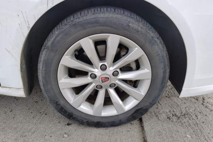 Used Roewe i6 New Energy 2017 45T Hybrid Connect & Smart Enjoyment Edition Right Front Wheel Hub