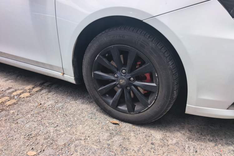 Used Roewe i6 New Energy 2017 45T Hybrid Connect & Smart Enjoyment Edition Right Front Wheel Hub