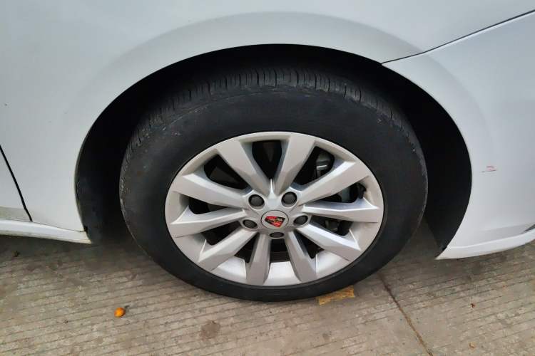 Used Roewe i6 New Energy 2017 45T Hybrid Connect & Smart Enjoyment Edition Right Front Wheel Hub