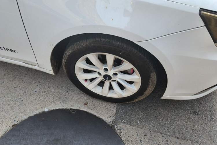 Used Roewe i6 New Energy 2017 45T Hybrid Connect & Smart Enjoyment Edition Right Front Wheel Hub
