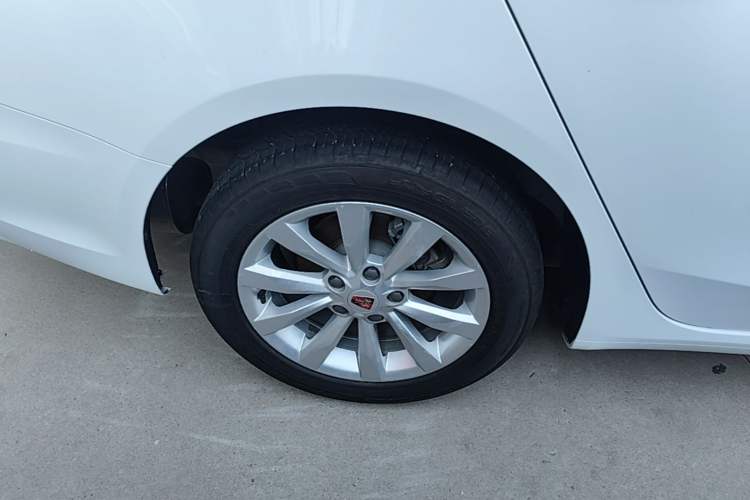 Used Roewe i6 New Energy 2017 45T Hybrid Connect & Smart Enjoyment Edition Right Rear Wheel Hub