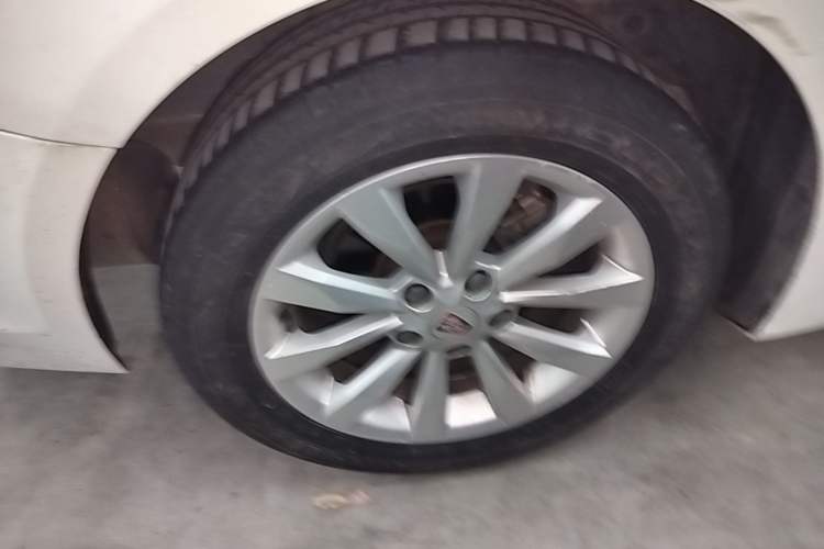 Used Roewe i6 New Energy 2017 45T Hybrid Connect & Smart Enjoyment Edition Right Rear Wheel Hub