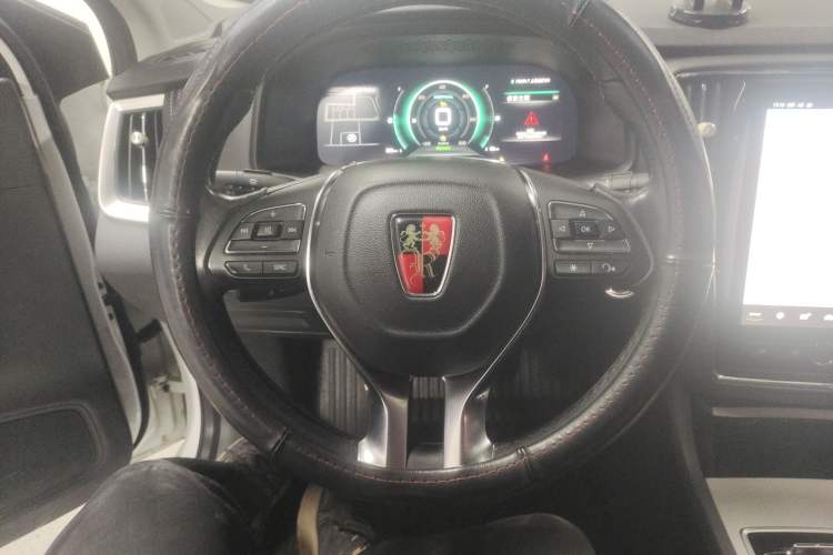 Used Roewe i6 New Energy 2017 45T Hybrid Connect & Smart Enjoyment Edition Steering Wheel