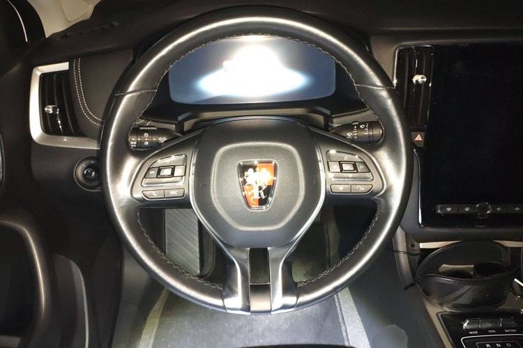 Used Roewe i6 New Energy 2017 45T Hybrid Connect & Smart Enjoyment Edition Steering Wheel