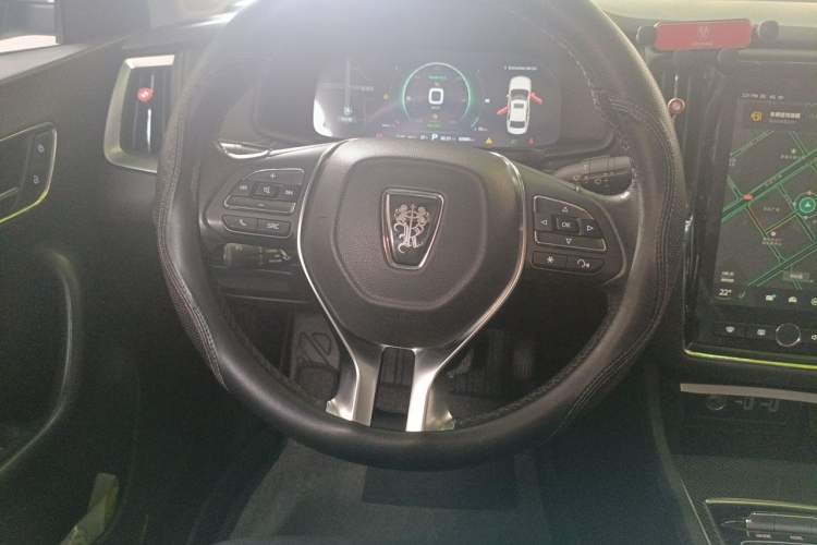 Used Roewe i6 New Energy 2017 45T Hybrid Connective Smart Luxury Edition Steering Wheel