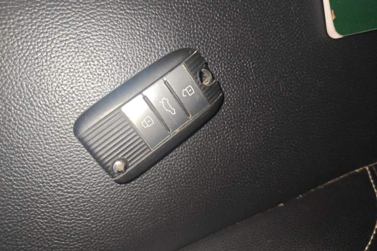 Used Roewe i6 New Energy 2017 45T Hybrid Connect & Smart Enjoyment Edition Vehicle Key