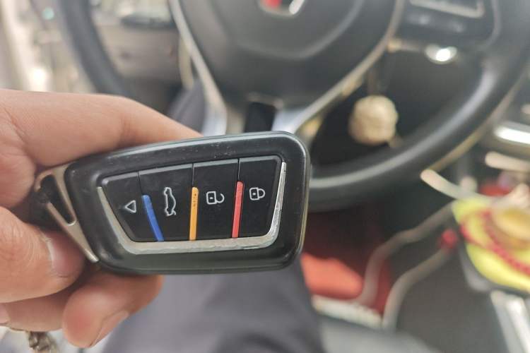 Used Roewe i6 New Energy 2017 45T Hybrid Connect & Smart Enjoyment Edition Vehicle Key