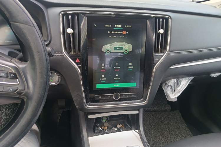 Used Roewe i6 New Energy 2017 45T Hybrid Connect & Smart Enjoyment Edition Audio And AC Panel