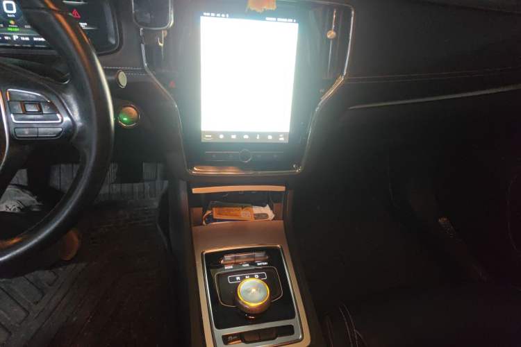Used Roewe i6 New Energy 2017 45T Hybrid Connect & Smart Enjoyment Edition Audio And AC Panel