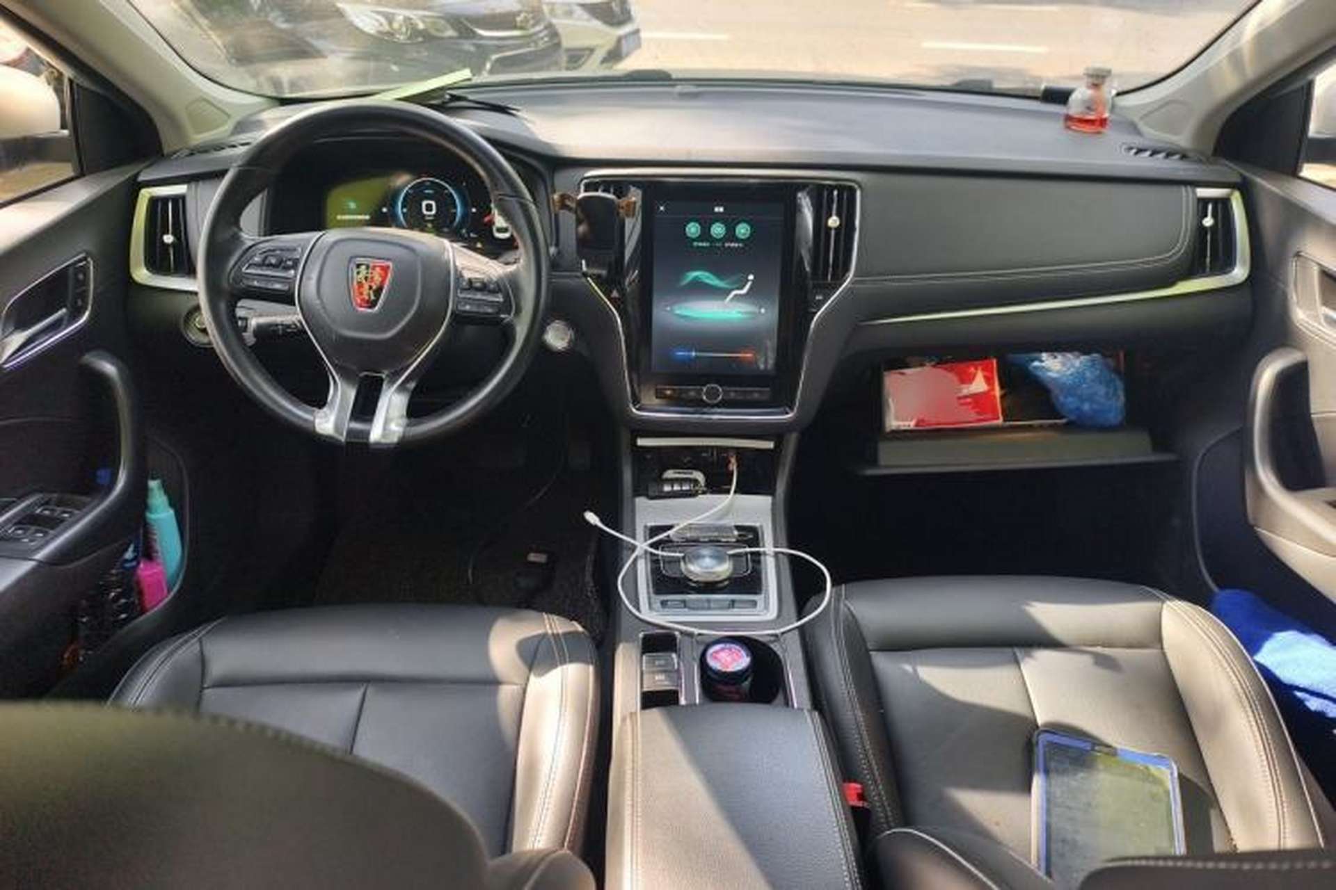 Used Roewe i6 New Energy 2017 45T Hybrid Connect & Smart Enjoyment Edition Center Console