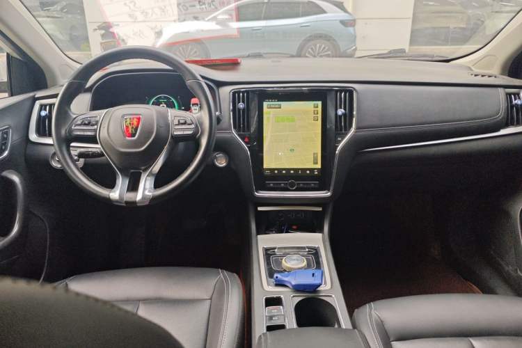 Used Roewe i6 New Energy 2017 45T Hybrid Connect & Smart Enjoyment Edition Center Console