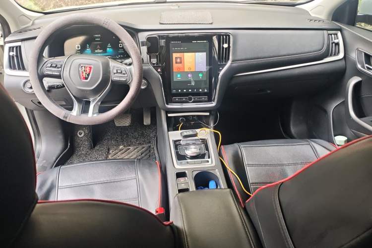 Used Roewe i6 New Energy 2017 45T Hybrid Connect & Smart Enjoyment Edition Center Console