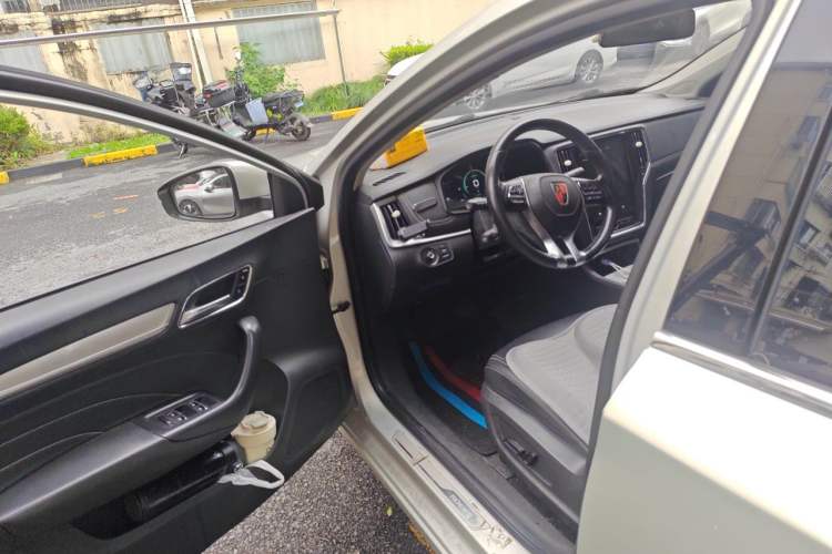 Used Roewe i6 New Energy 2017 45T Hybrid Connect & Smart Enjoyment Edition Driver Seat