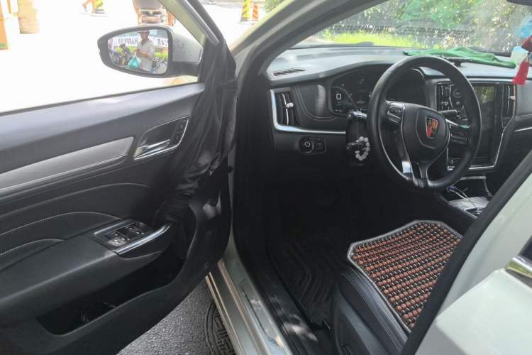Used Roewe i6 New Energy 2017 45T Hybrid Connect & Smart Enjoyment Edition Driver Seat
