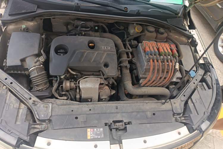 Used Roewe i6 New Energy 2017 45T Hybrid Connect & Smart Enjoyment Edition Engine Bay