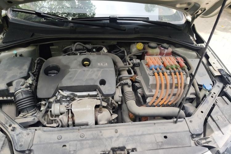 Used Roewe i6 New Energy 2017 45T Hybrid Connect & Smart Enjoyment Edition Engine Bay